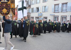 procession Andlau - L'Ordre de Saint Lazare représenté par ses Dames, Chevaliers et Membres