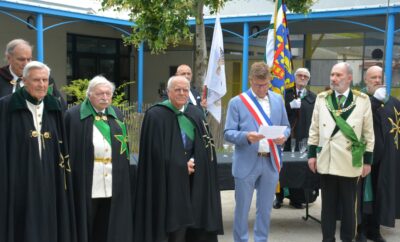 Lecture du discours du Maire avec les Dames, Chevaliers et membres de Saint Lazare